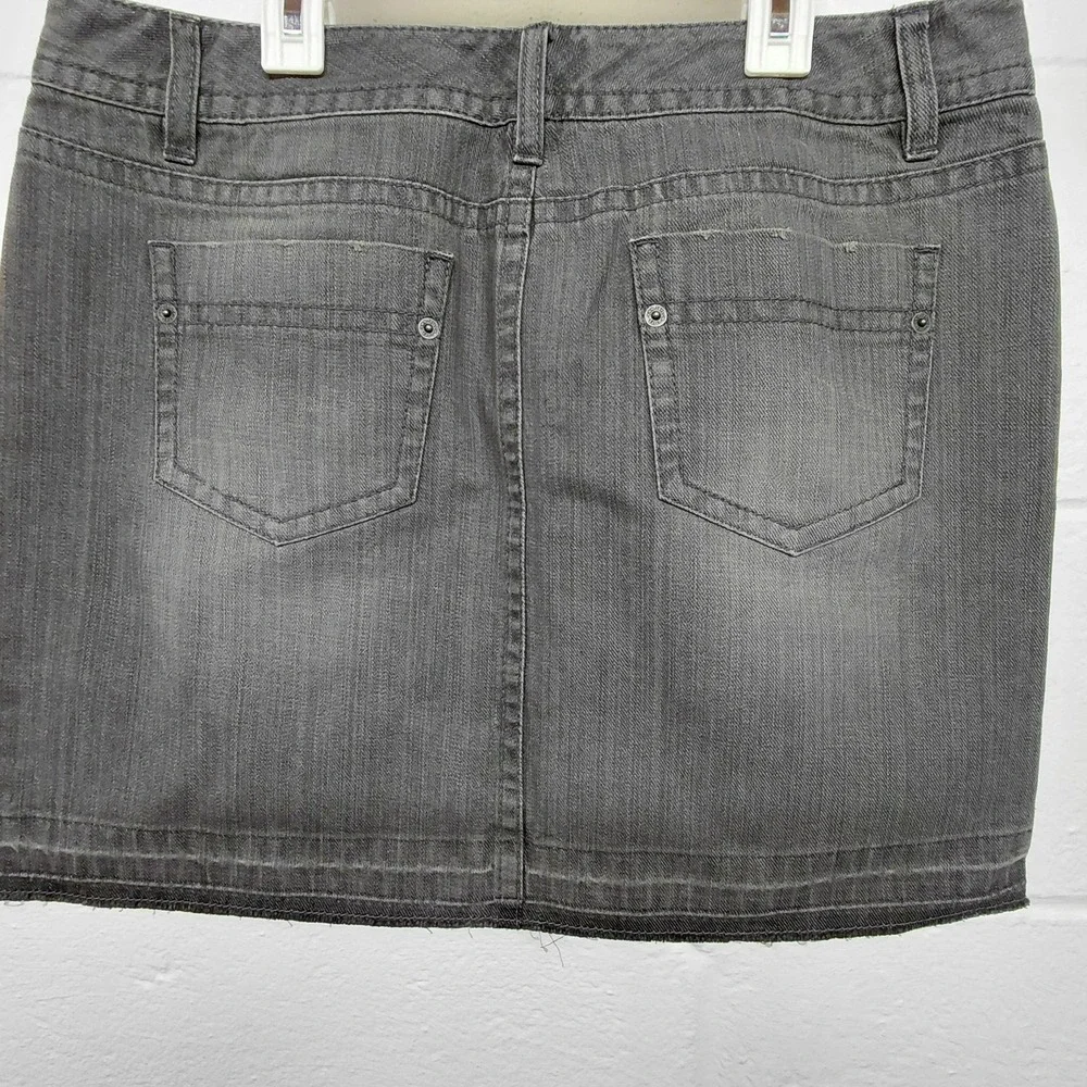 Ann Taylor LOFT Womens 10 Denim Gray Skirt Raw Hem Distressed Grunge Goth Witchy